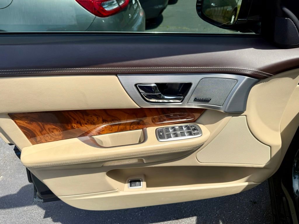 Used 2015 Jaguar XF Portfolio AWD/4WD image 10