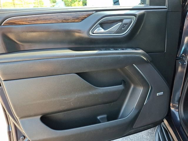 Used 2024 Chevrolet Suburban Premier AWD/4WD image 14