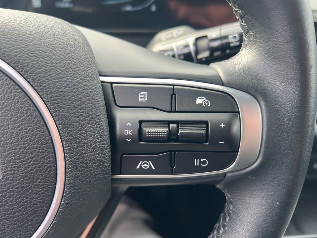 Certified 2024 Kia Sportage EX image 58