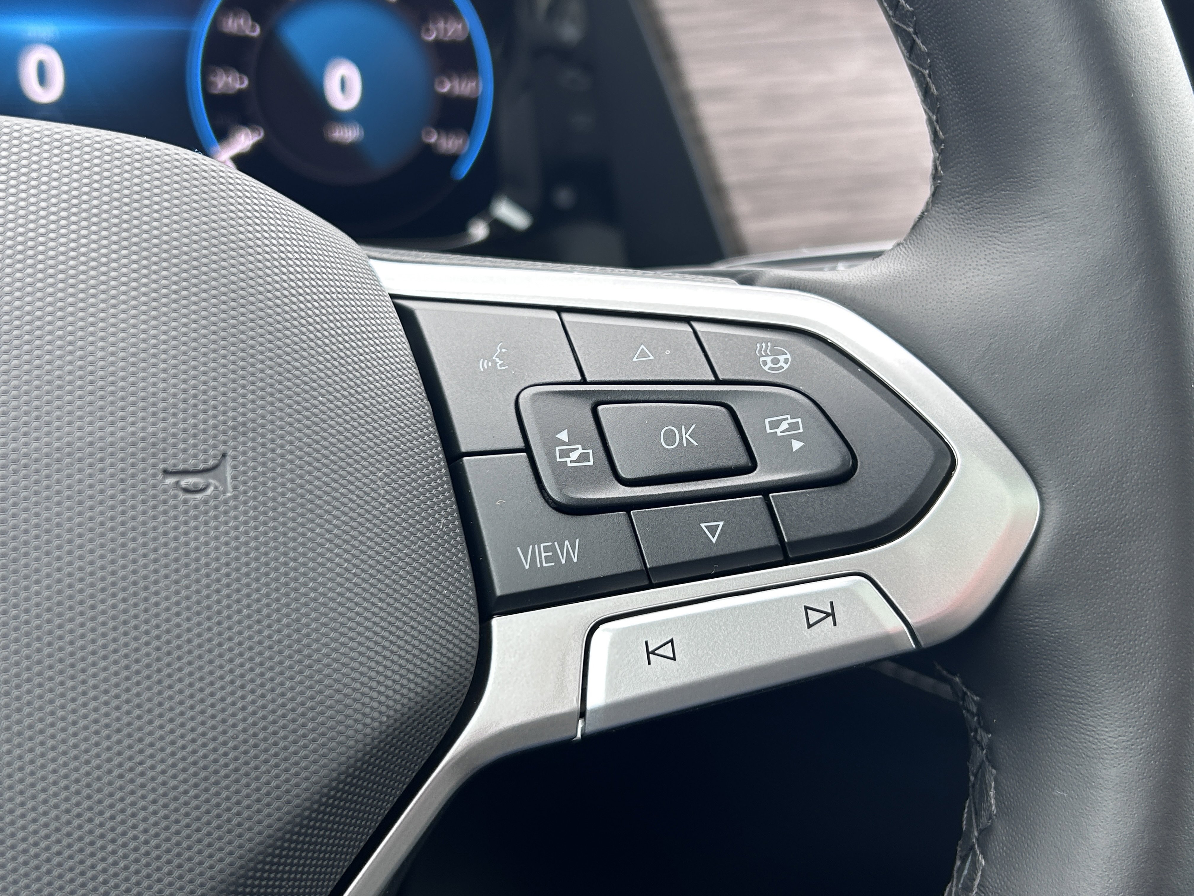 New 2026 Volkswagen Atlas SEL Premium R-Line image 21