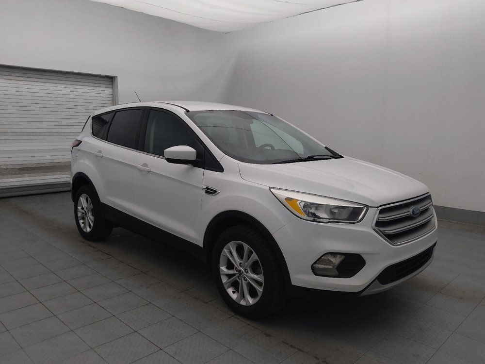 Used 2017 Ford Escape SE FWD image 11