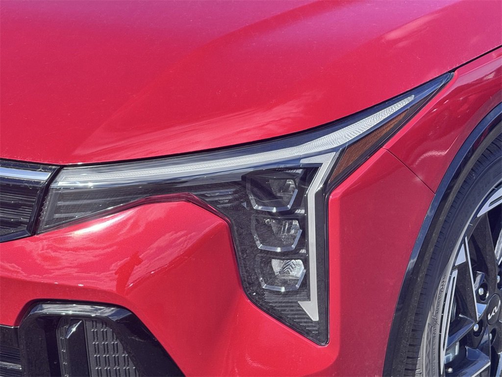 New 2025 Kia K4 GT-Line image 10