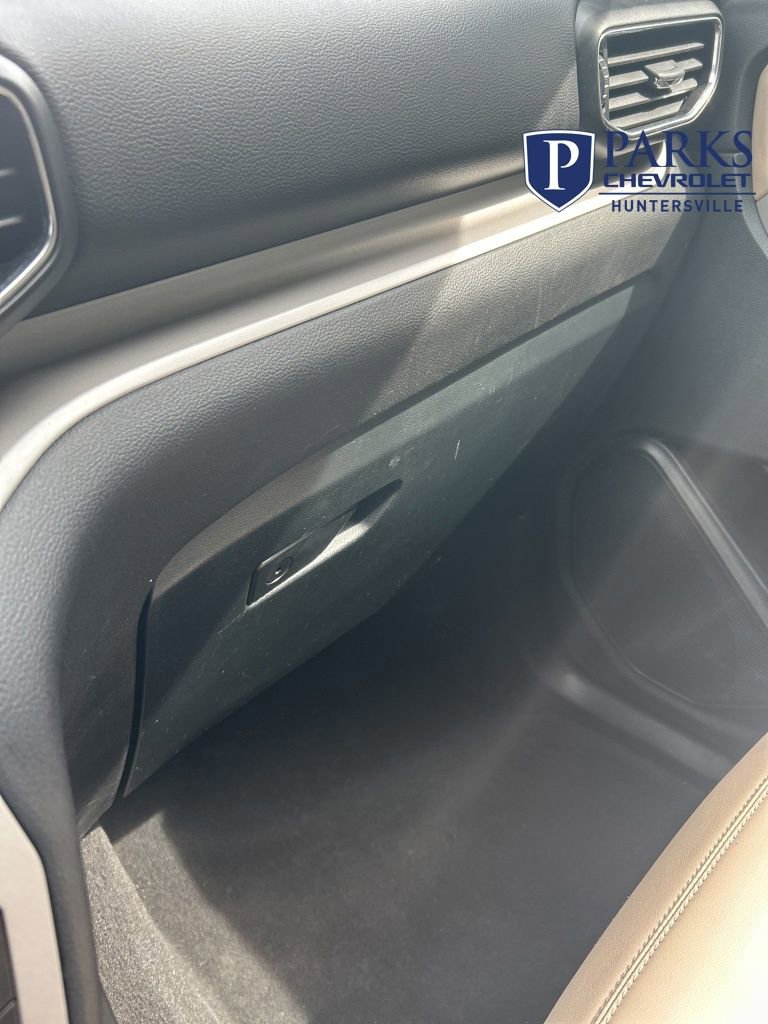 Used 2024 Ford Explorer XLT w/ Equipment Group 202A image 16