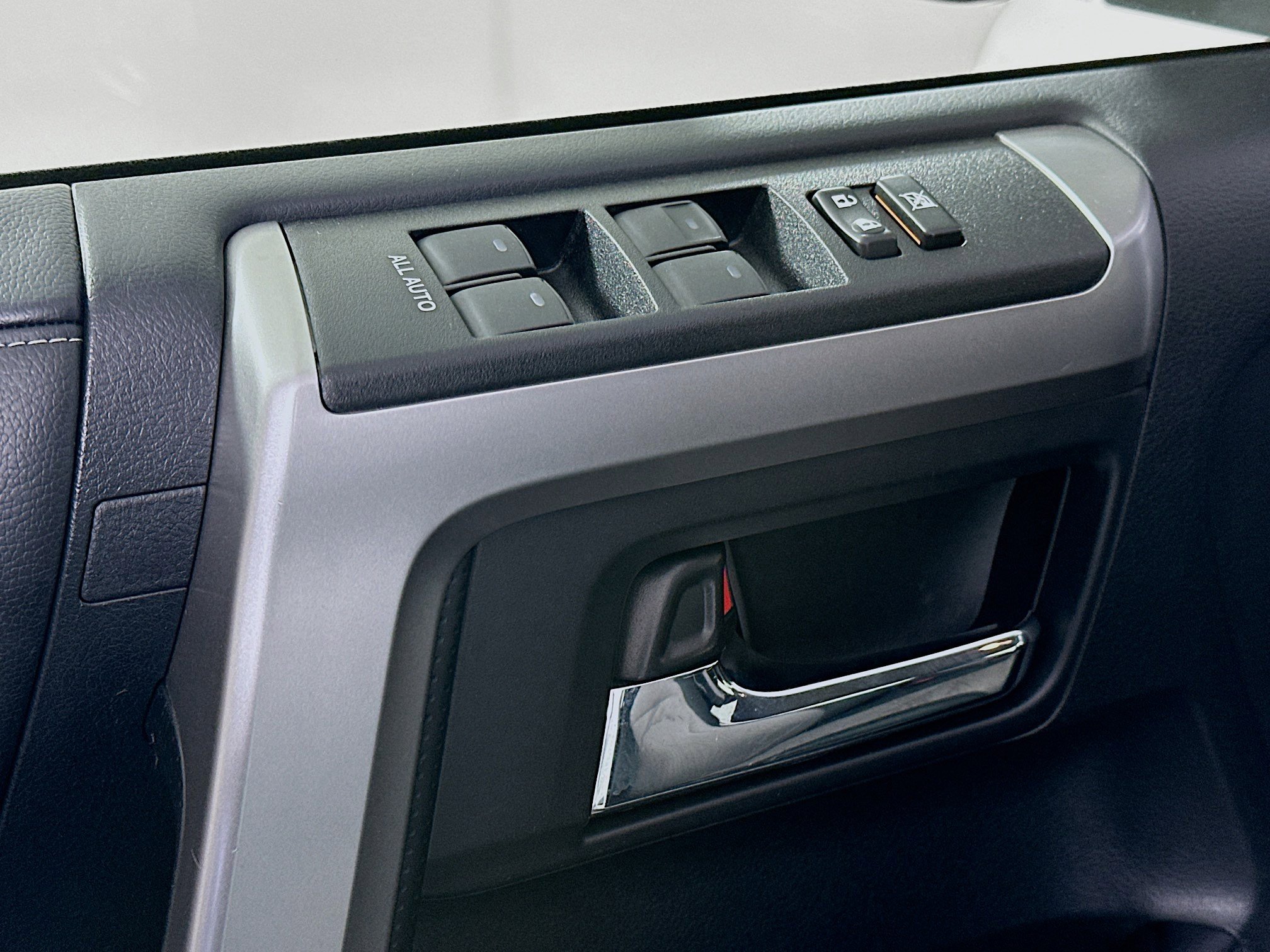 Used 2024 Toyota 4Runner SR5 image 15