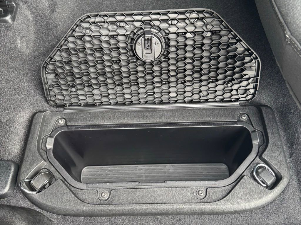 New 2026 RAM 1500 4x4 Crew Cab image 15