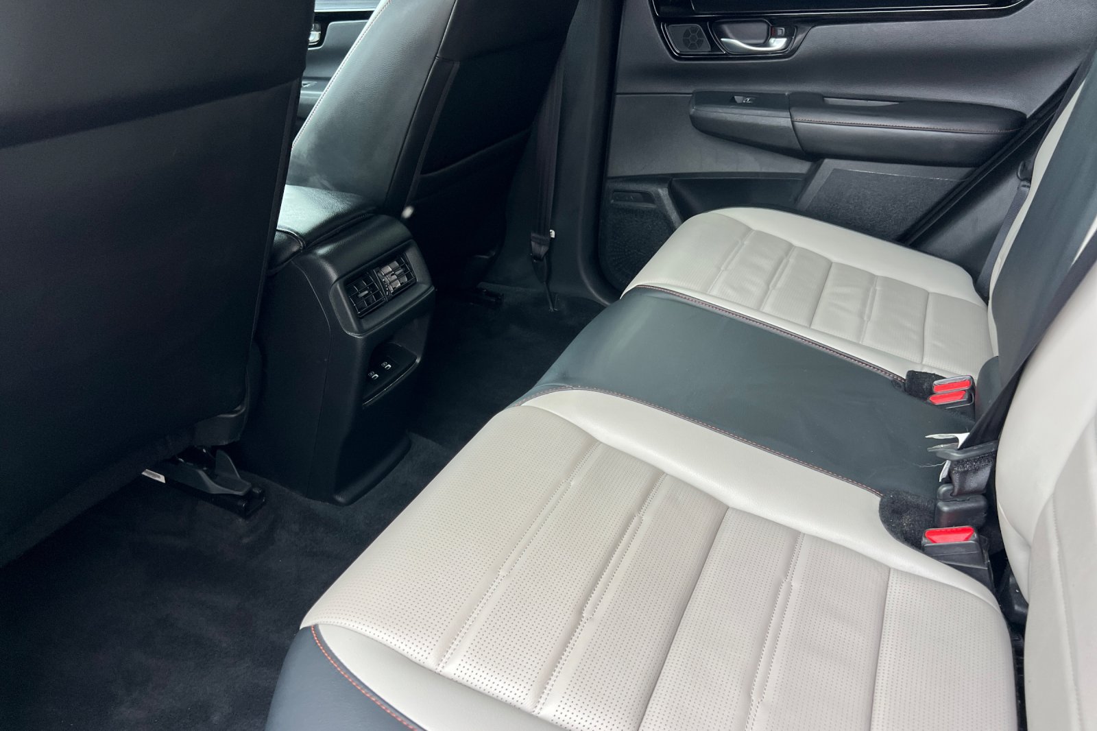Used 2024 Honda CR-V Sport Touring image 12