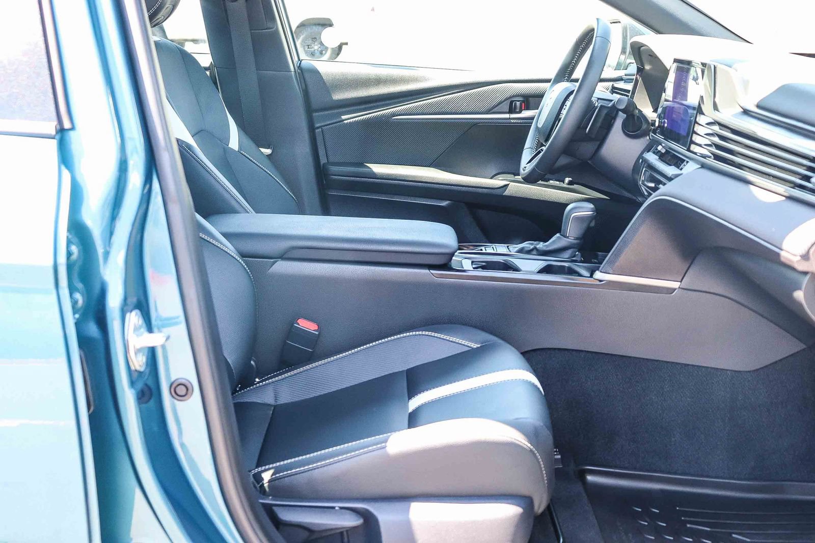 Certified 2025 Toyota Camry SE FWD image 20