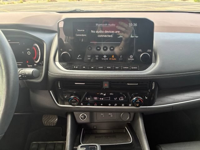 Certified 2023 Nissan Rogue Platinum w/ Platinum Premium Package FWD image 15