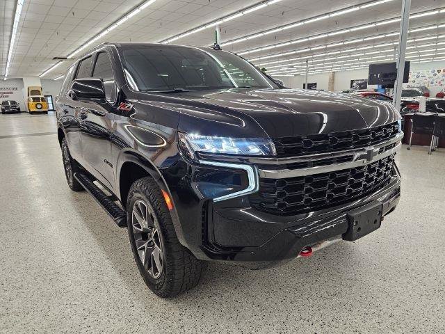 Used 2022 Chevrolet Tahoe Z71 w/ Z71 Off-Road Package AWD/4WD image 3