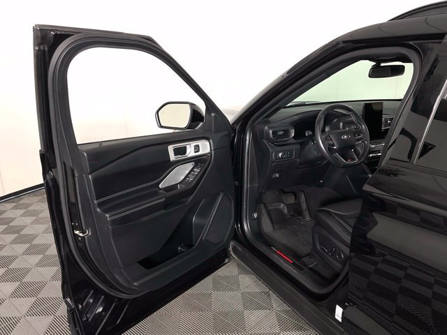 Used 2020 Ford Explorer ST w/ ST Street Pack AWD/4WD image 29