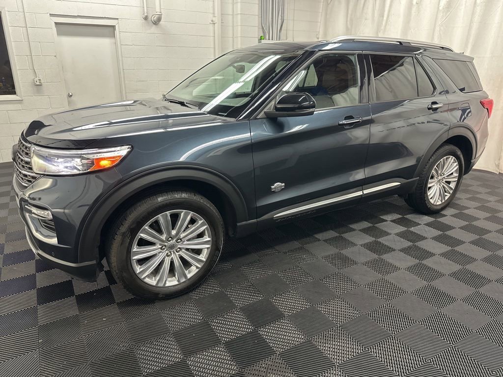 Used 2023 Ford Explorer King Ranch w/ Technology Package AWD/4WD image 5