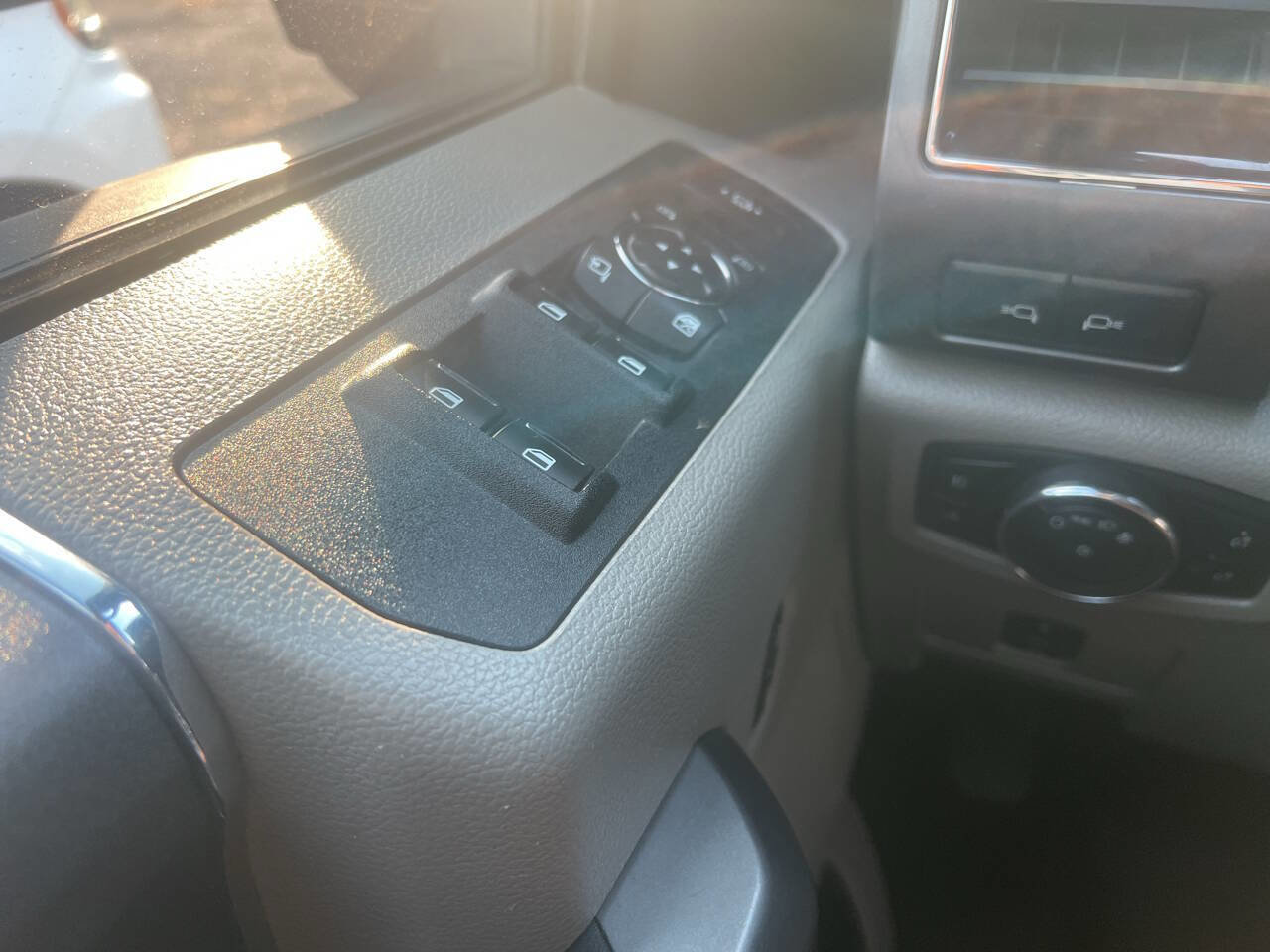 Used 2019 Ford F350 XLT w/ XLT Value Package image 19