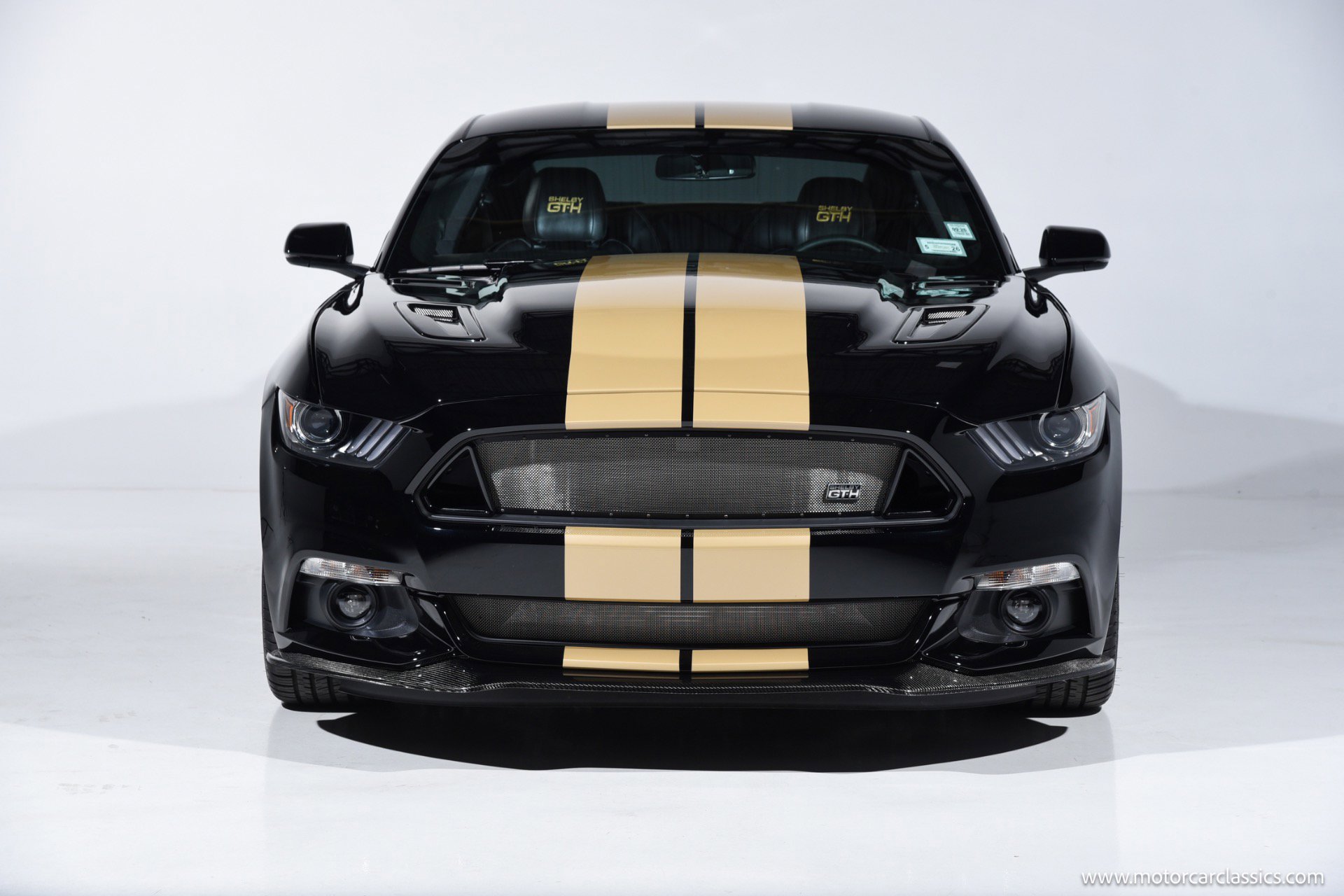 Used 2016 Ford Mustang GT Premium RWD image 2