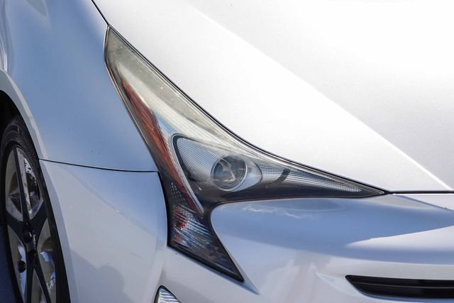 Used 2016 Toyota Prius Three Touring FWD image 10