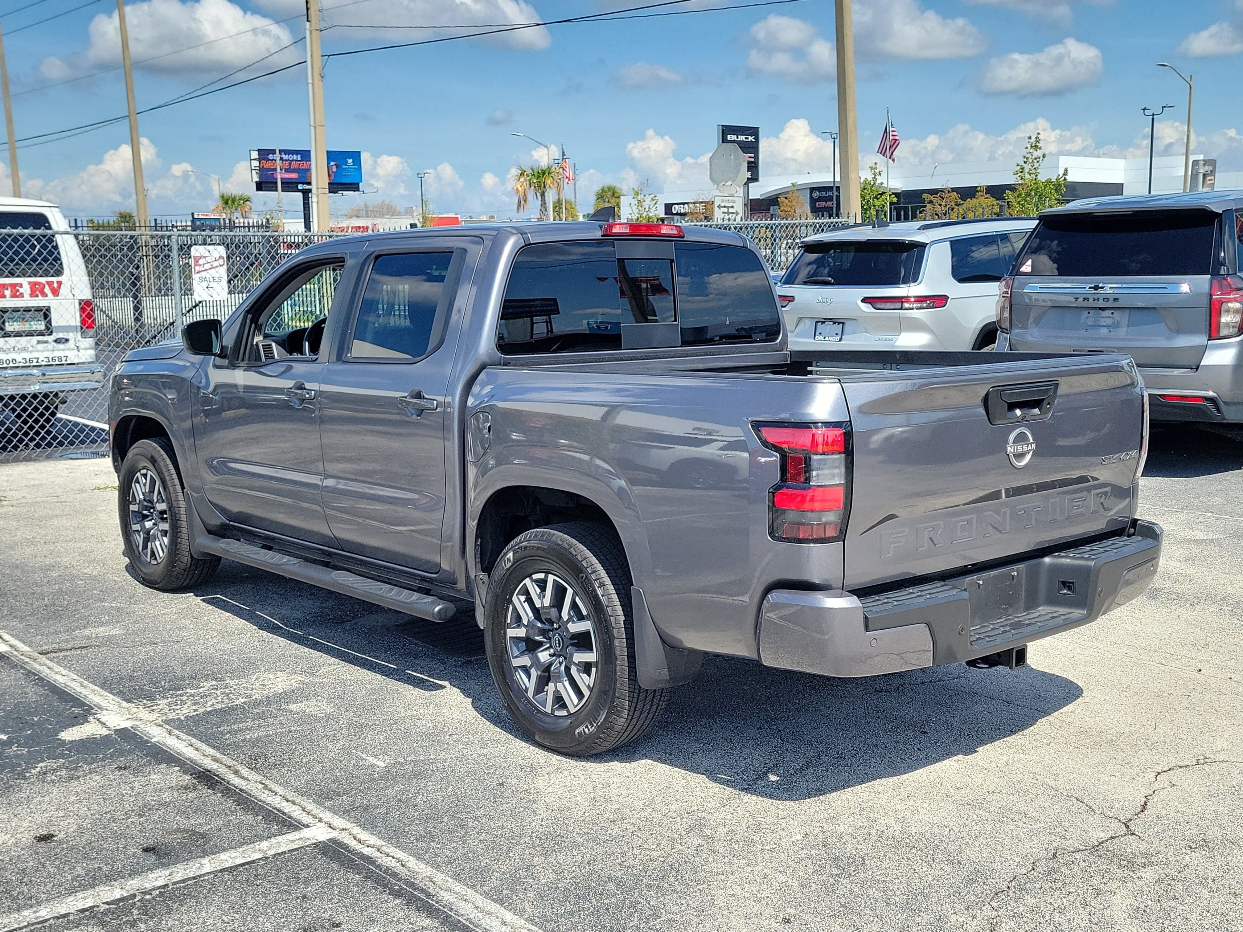 Certified 2024 Nissan Frontier SL w/ Technology Package AWD/4WD image 7