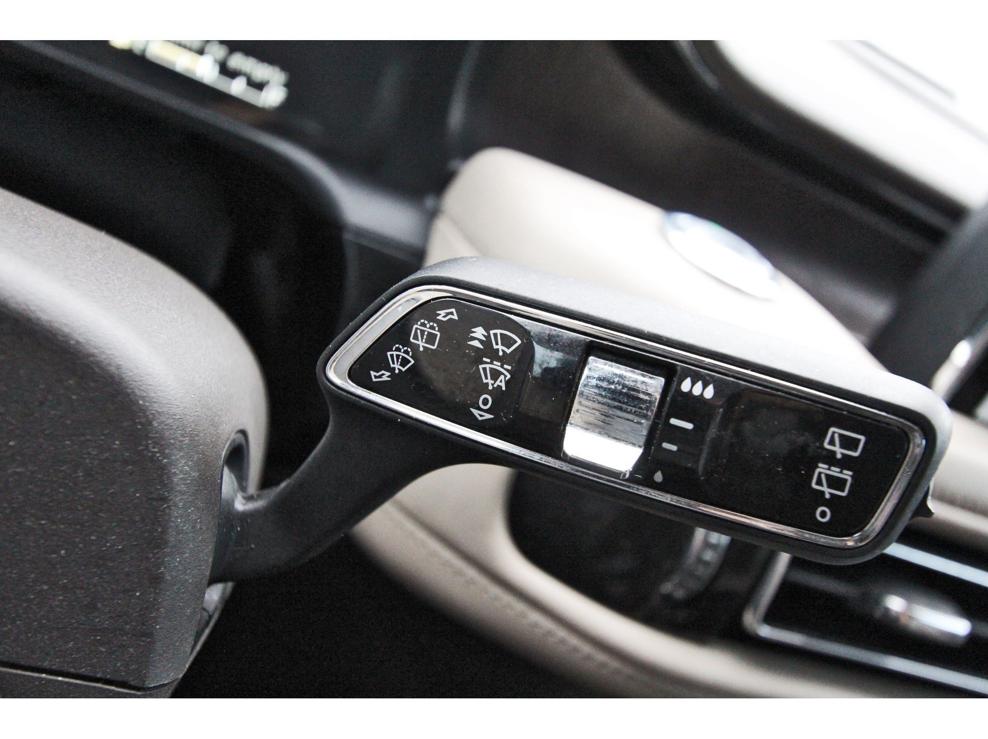 Used 2022 Lincoln Aviator Reserve w/ Equipment Group 201A RWD image 20