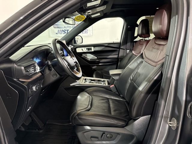 Used 2022 Ford Explorer Platinum w/ Equipment Group 601A image 24