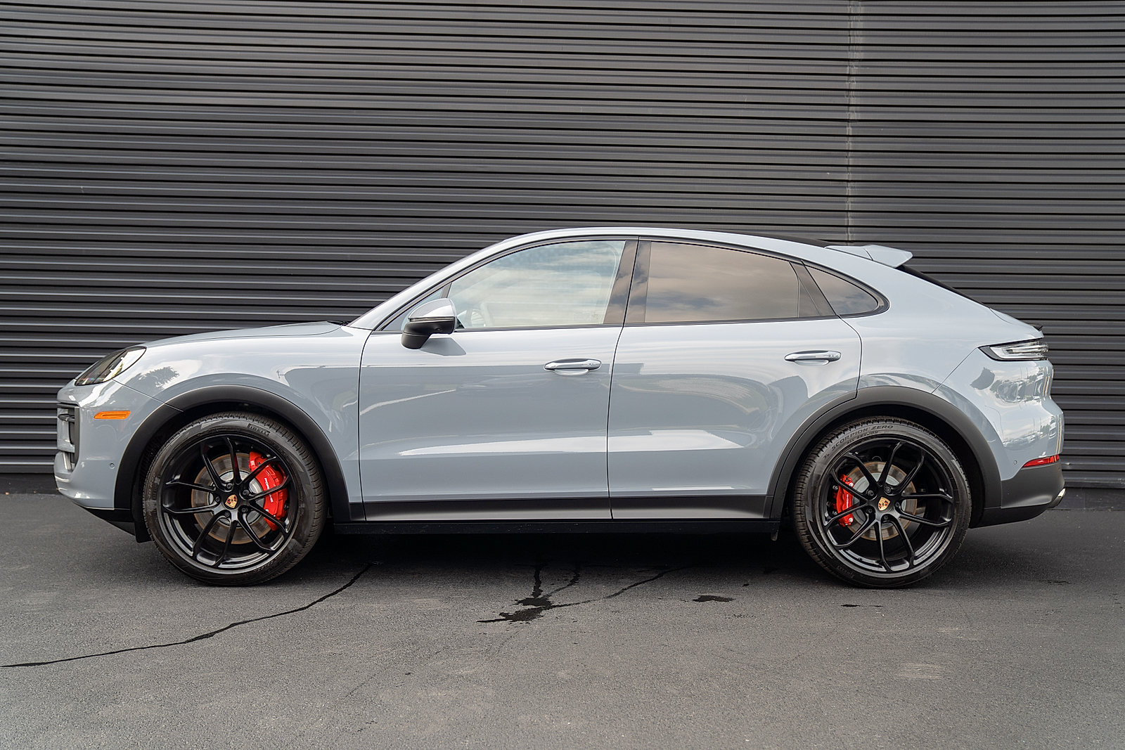 Used 2026 Porsche Cayenne S AWD/4WD image 2