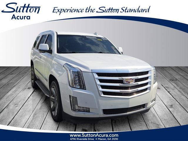 Used 2016 Cadillac Escalade Luxury RWD image 1