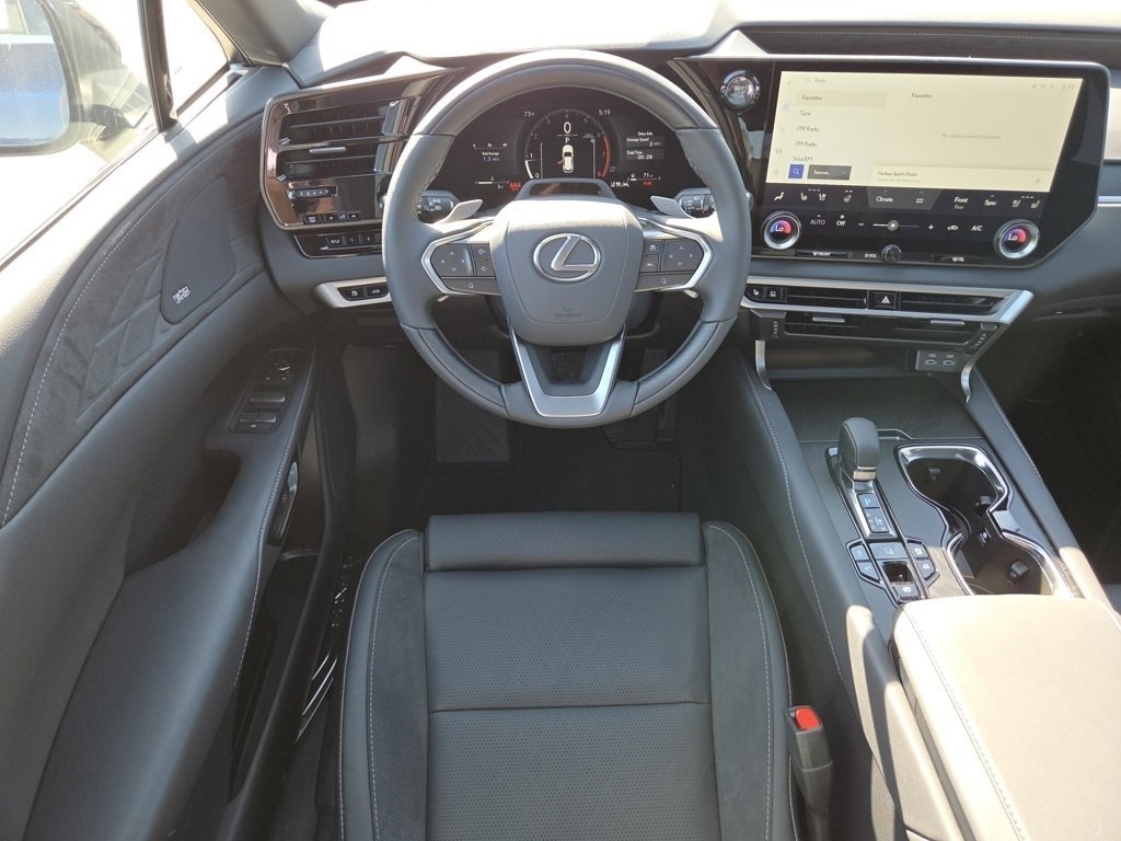 New 2025 Lexus RX 350 AWD image 4