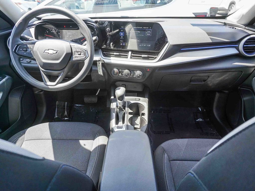 Used 2026 Chevrolet Trax LS FWD image 14
