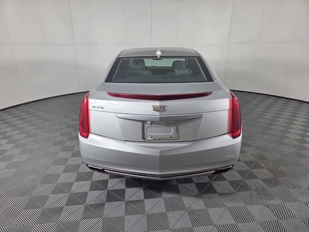 Used 2016 Cadillac XTS Luxury w/ Driver Awareness Package FWD image 5