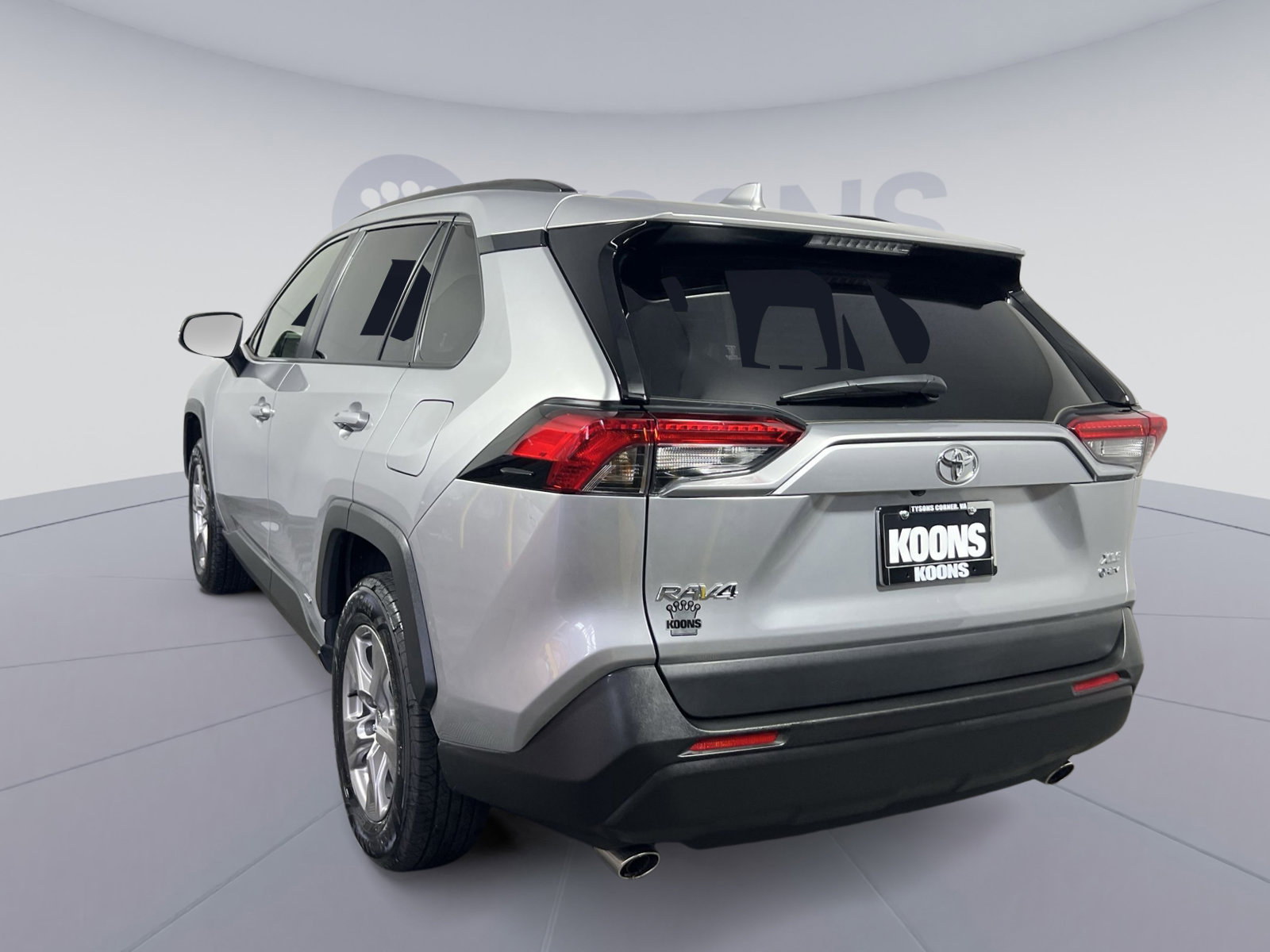 Used 2025 Toyota RAV4 XLE image 4
