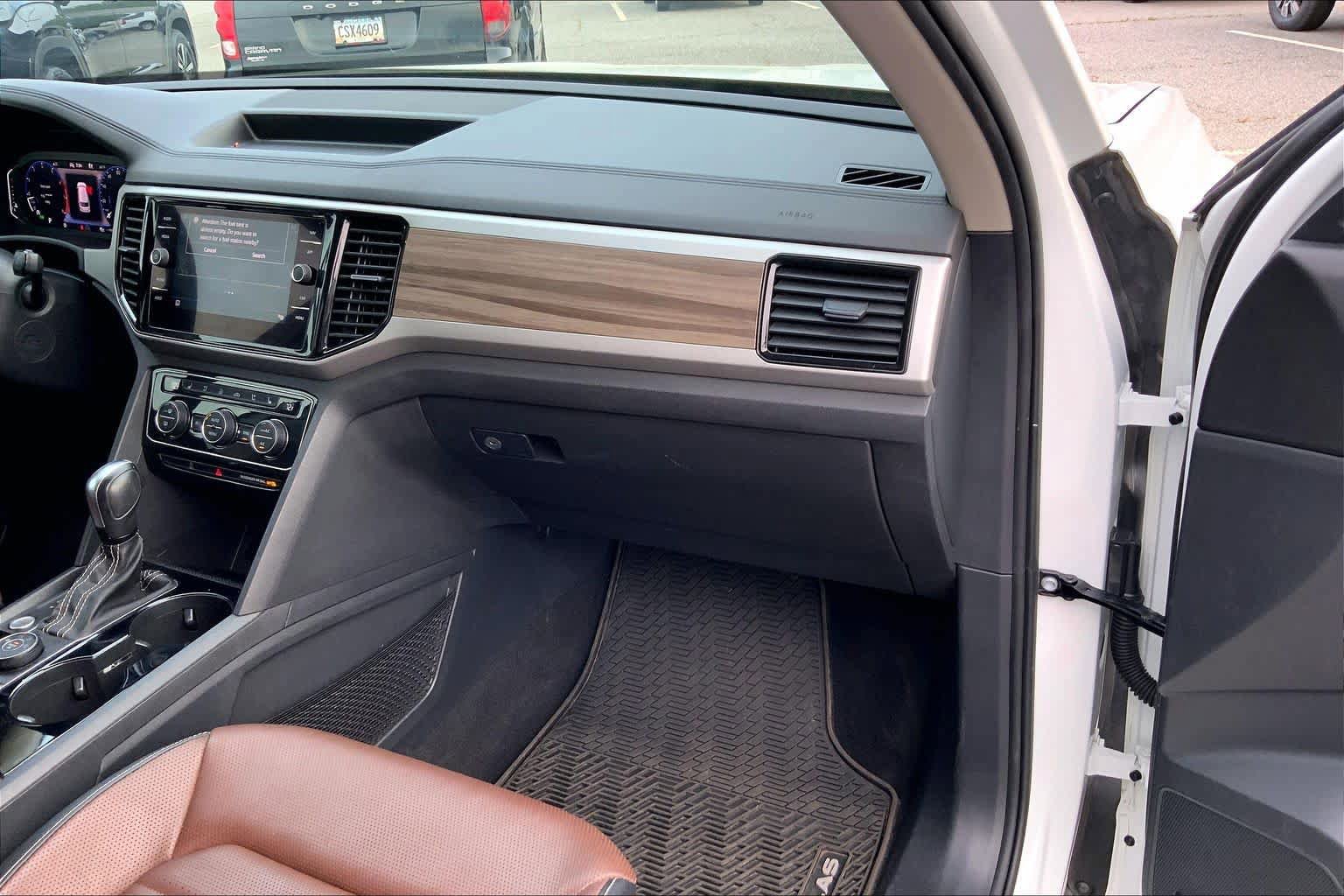 Used 2021 Volkswagen Atlas SEL Premium AWD/4WD image 18