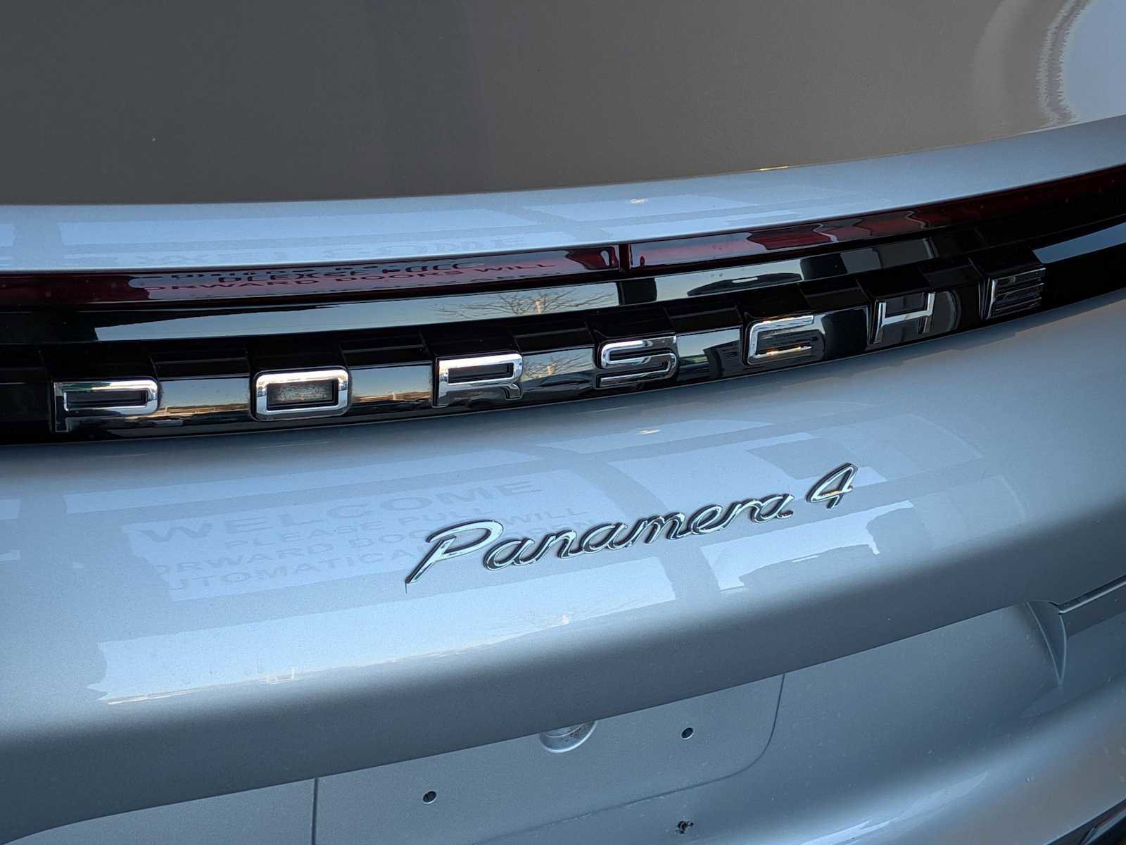 Used 2017 Porsche Panamera 4 image 11