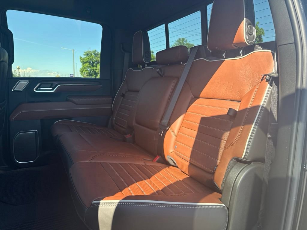 New 2026 GMC Sierra 2500 Denali Ultimate AWD/4WD image 9