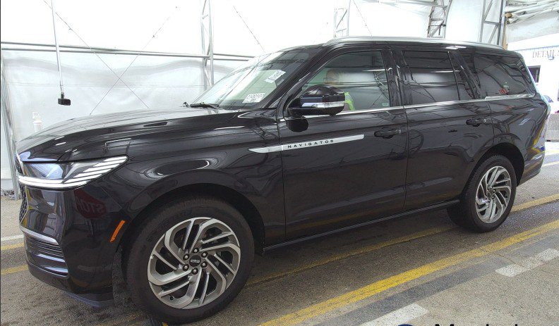Used 2025 Lincoln Navigator Reserve