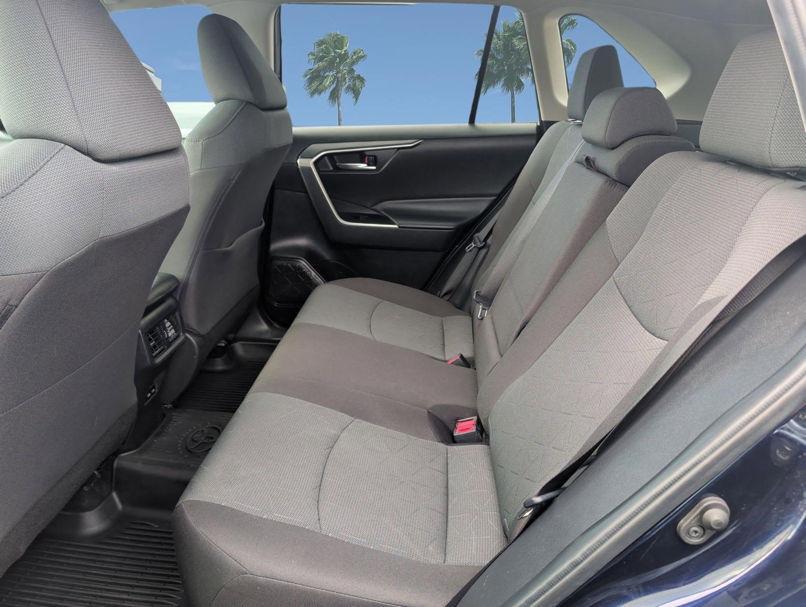 Used 2024 Toyota RAV4 XLE FWD image 24
