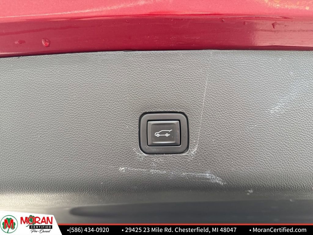Used 2020 Chevrolet Traverse RS w/ LPO, Floor Liner Package FWD image 34
