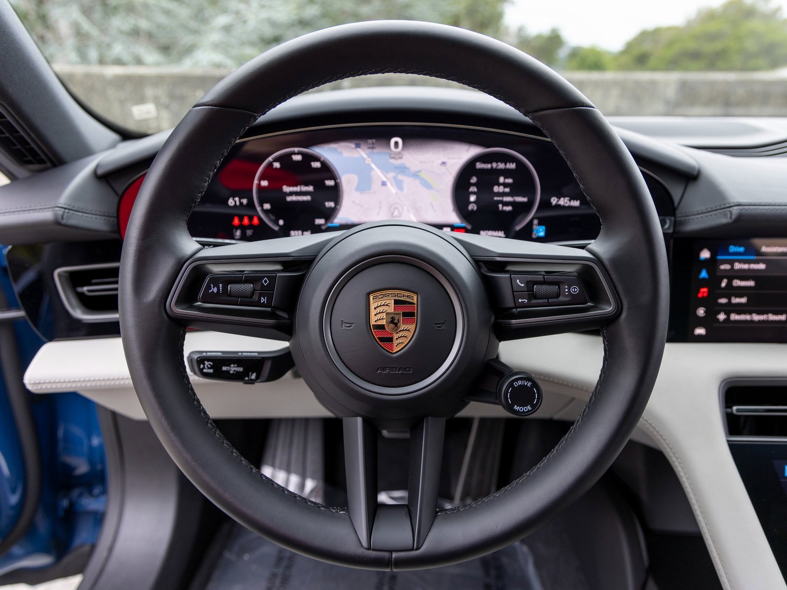 New 2025 Porsche Taycan 4S image 29