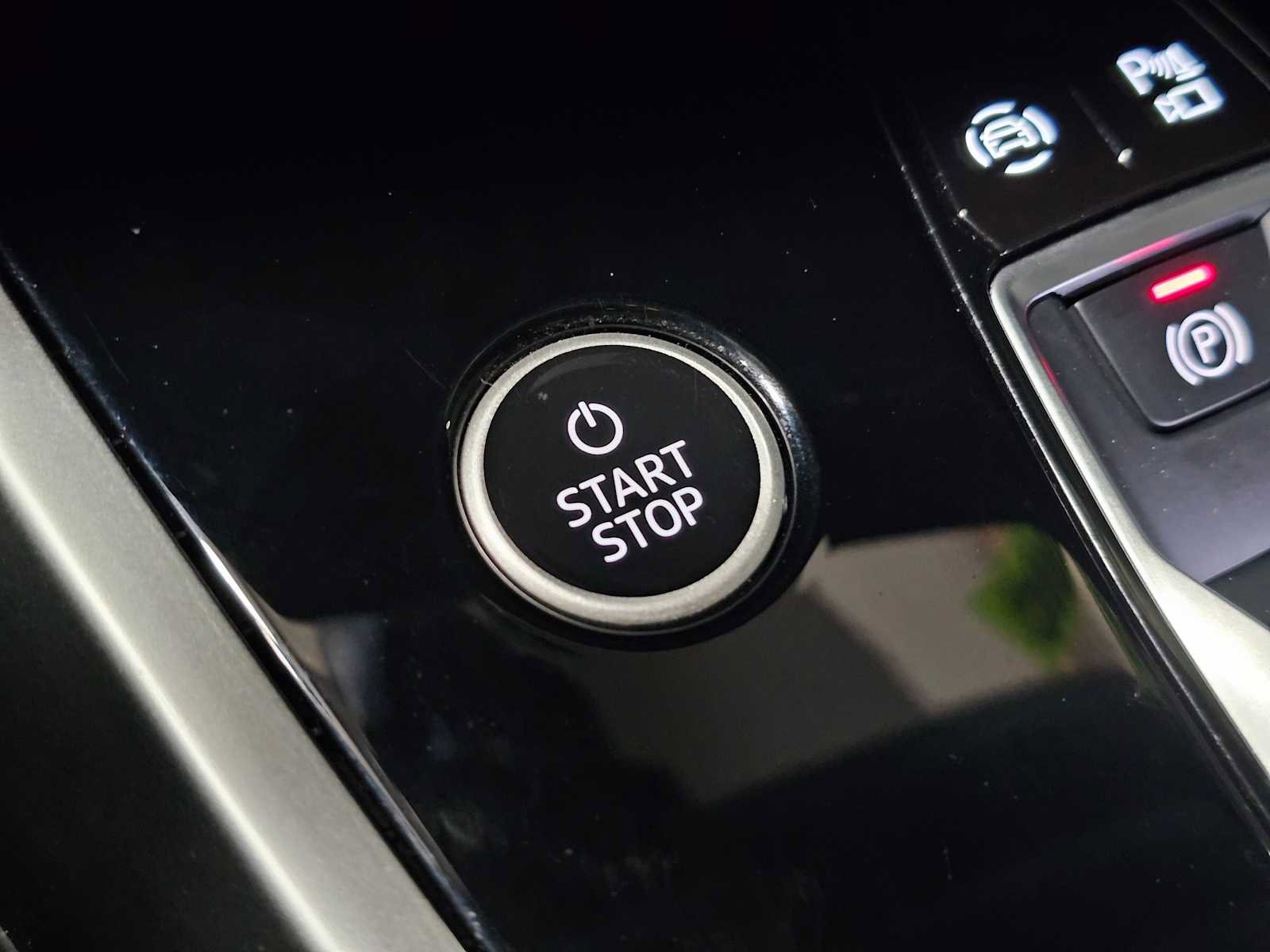 Used 2023 Audi Q4 e-tron Premium Plus w/ Premium Plus image 34