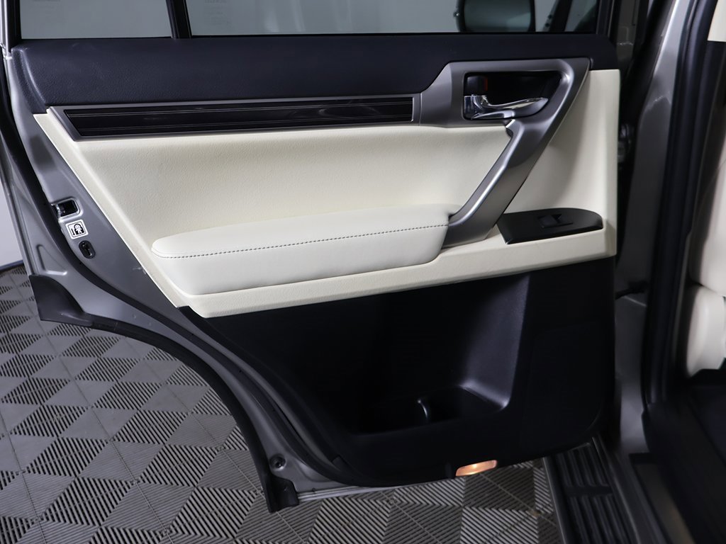 Used 2023 Lexus GX 460 Premium image 29