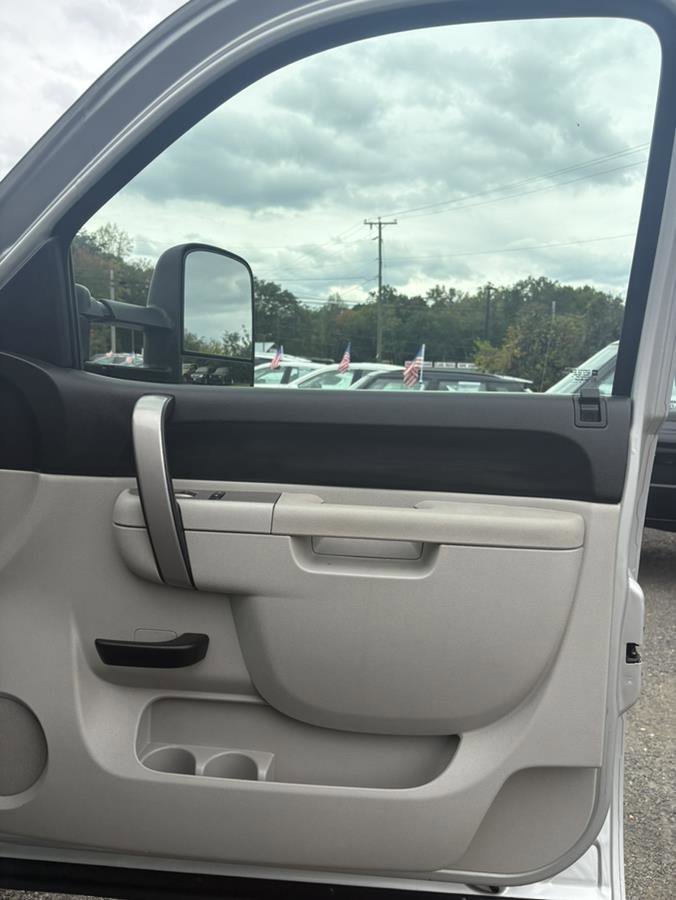 Used 2011 Chevrolet Silverado 3500 LT w/ Snow Plow Prep Package image 22