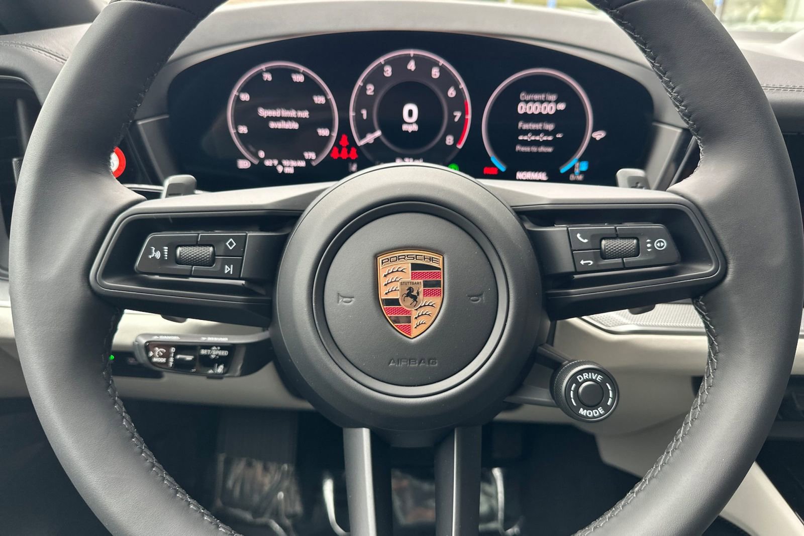 New 2026 Porsche Cayenne Coupe image 30