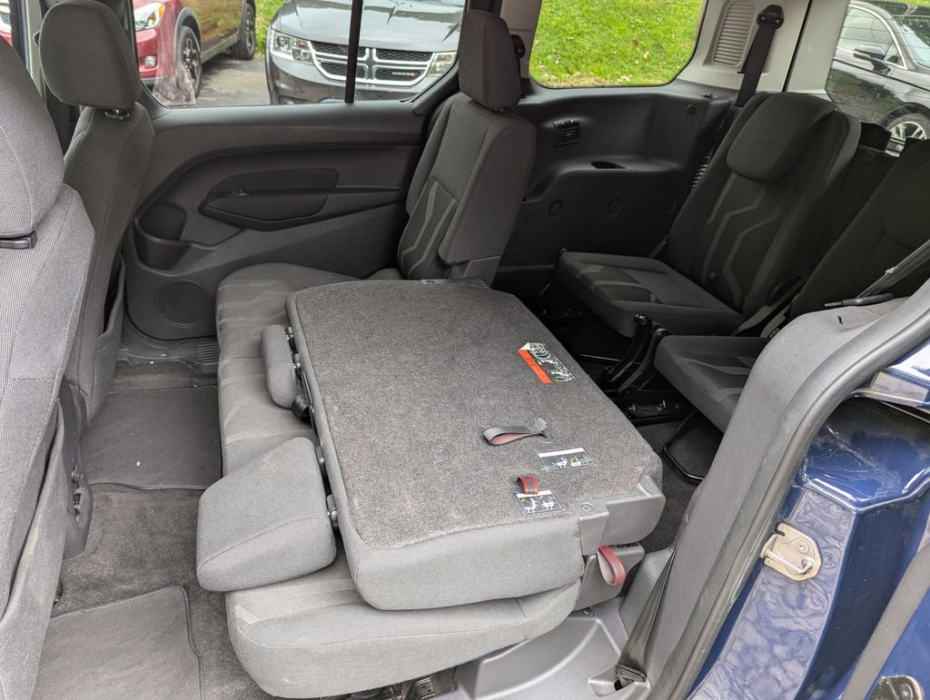 Used 2017 Ford Transit Connect XLT image 8