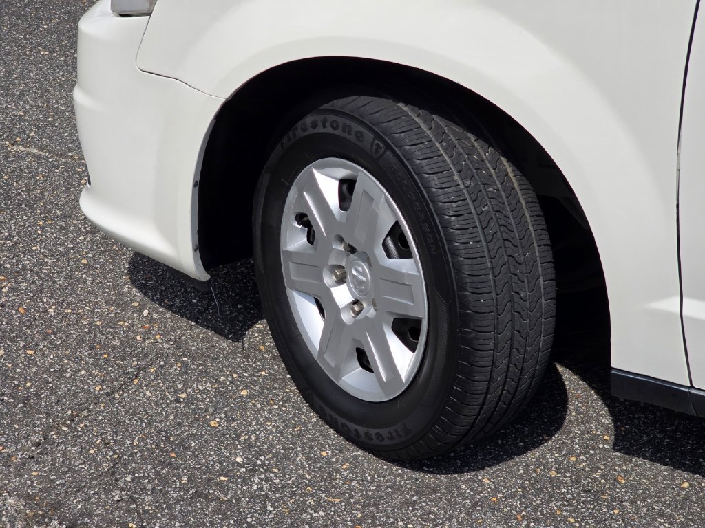 Used 2013 RAM C/V Tradesman FWD image 26