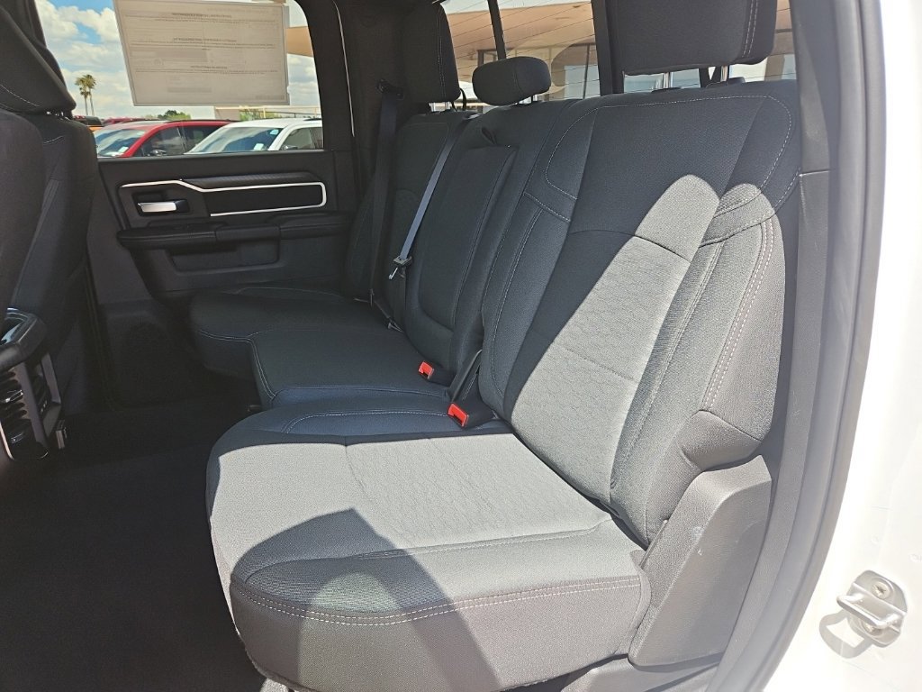 New 2026 RAM 2500 Big Horn AWD/4WD image 22