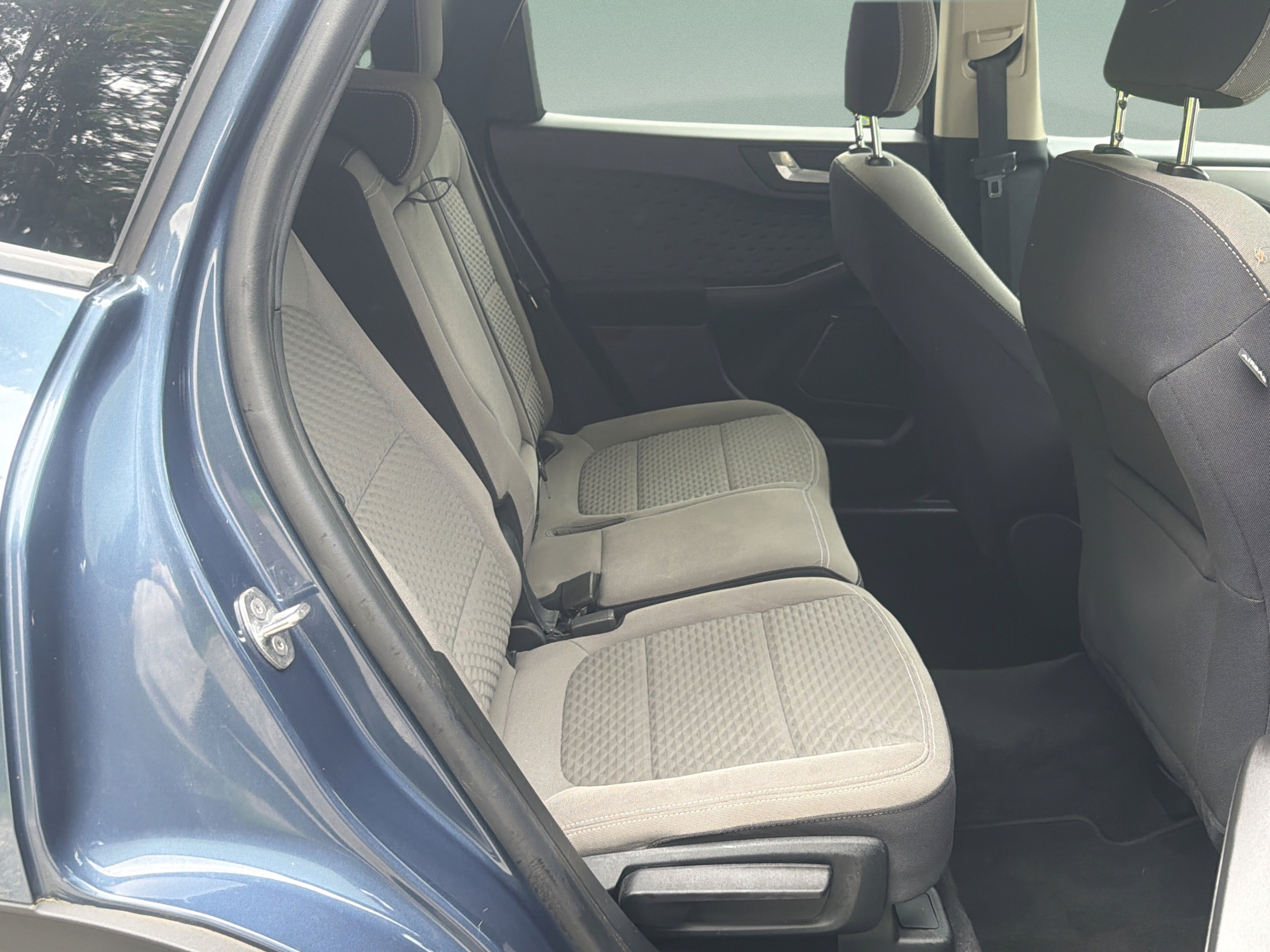 Used 2020 Ford Escape SE FWD image 22