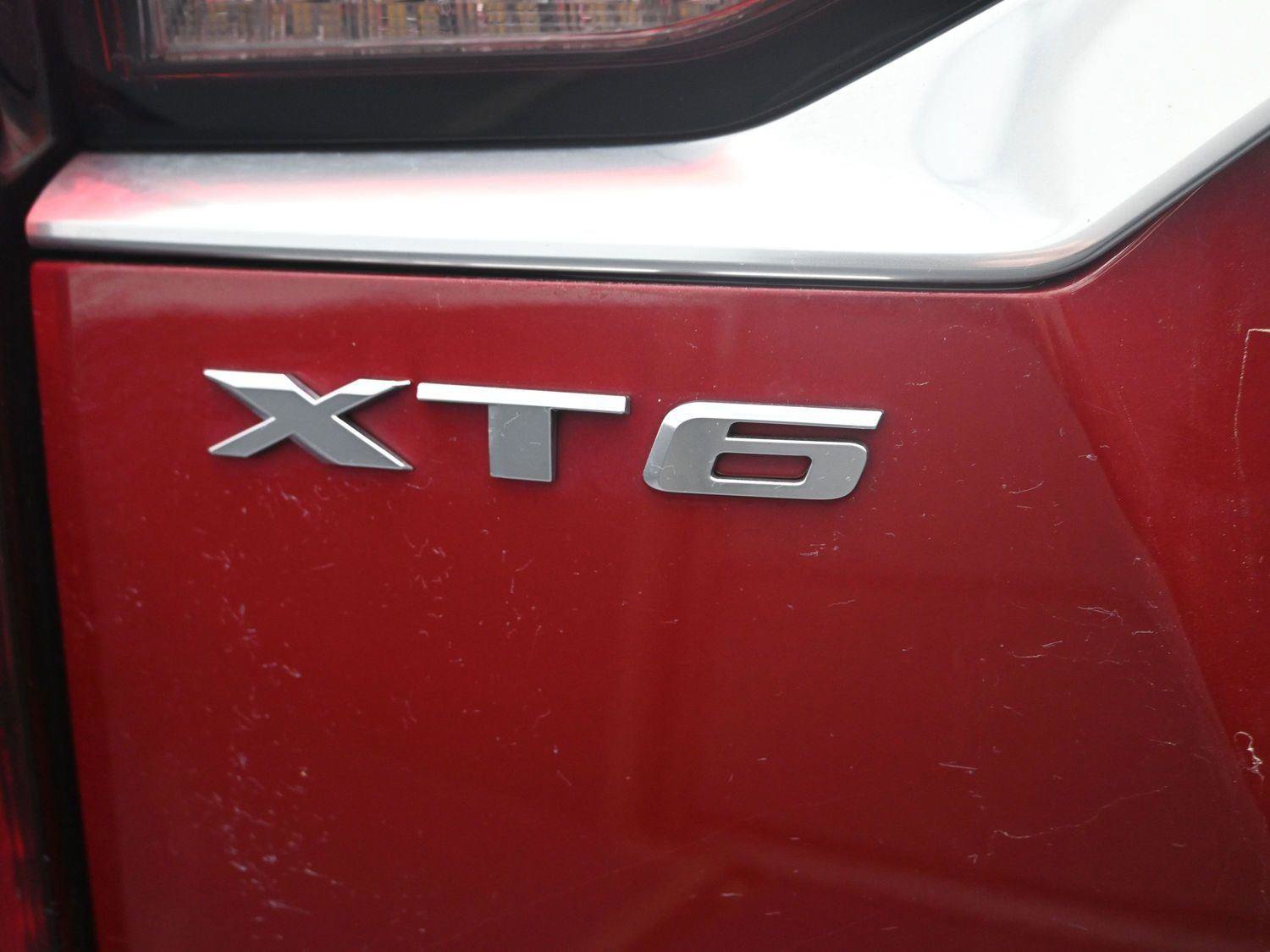 Used 2020 Cadillac XT6 Premium Luxury image 21