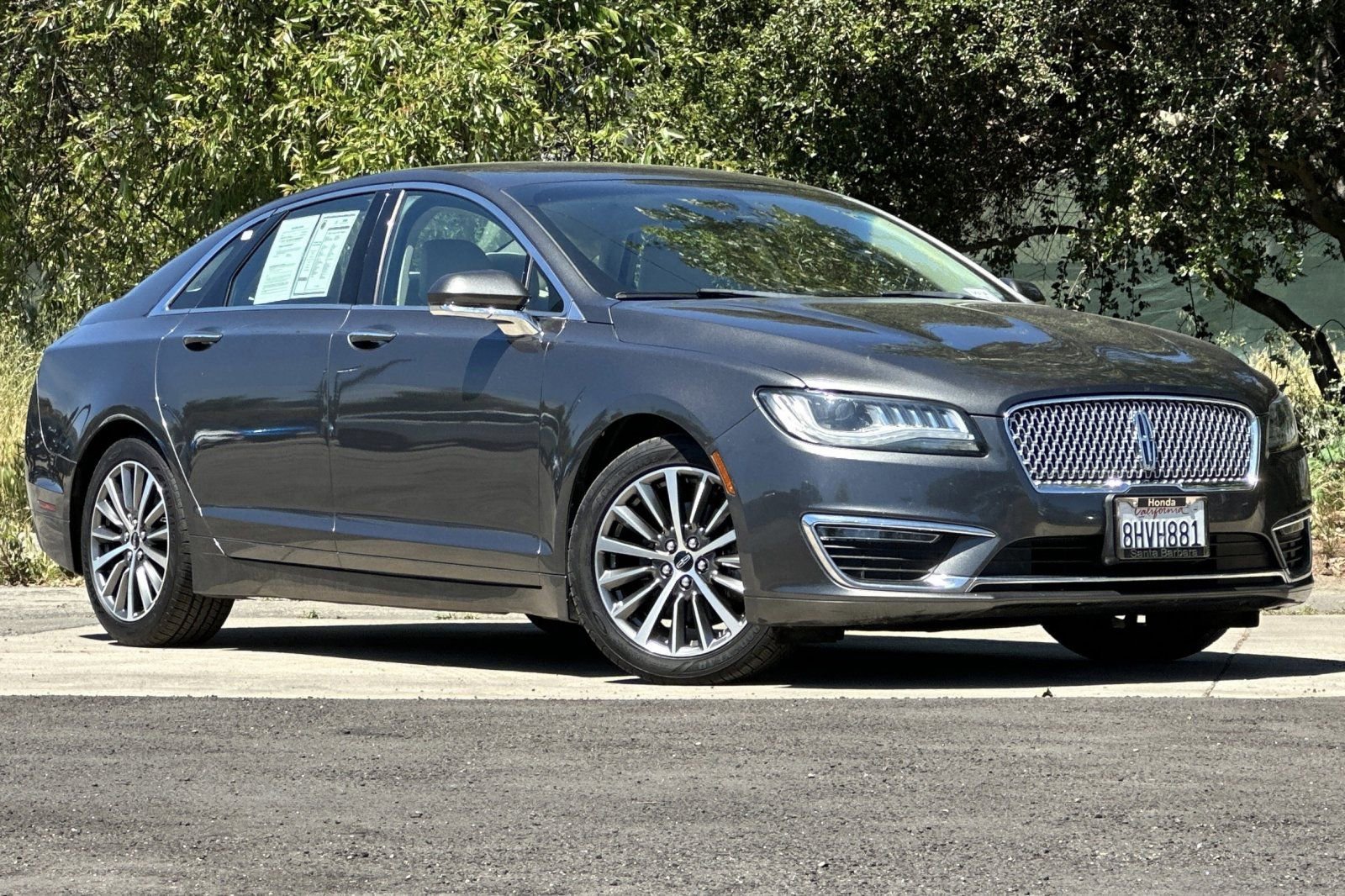 Used 2019 Lincoln MKZ Reserve FWD image 2