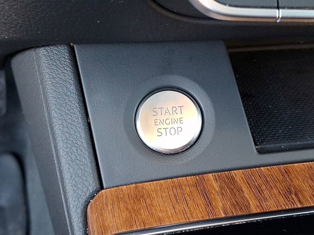 Used 2023 Audi Q5 2.0T Premium w/ Convenience Package image 23