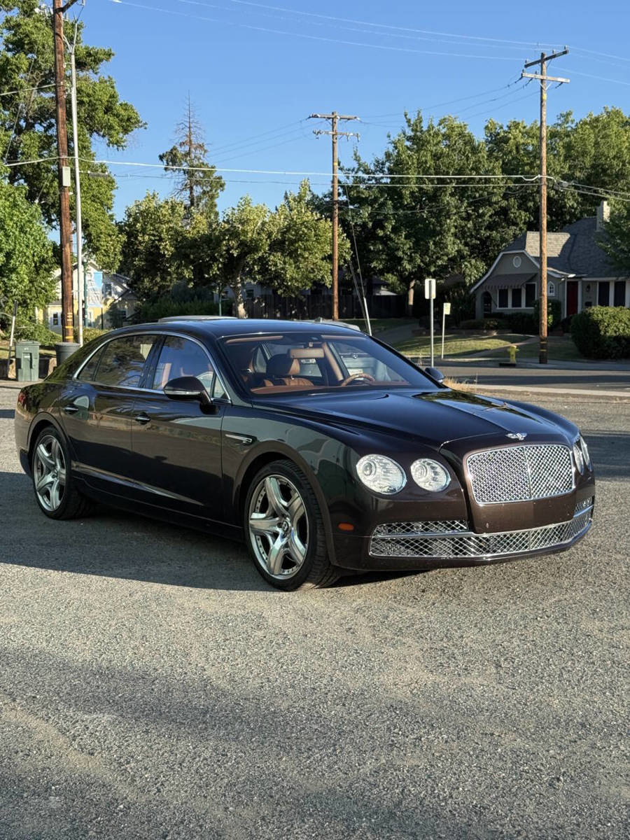 Used 2015 Bentley Flying Spur W12 image 7
