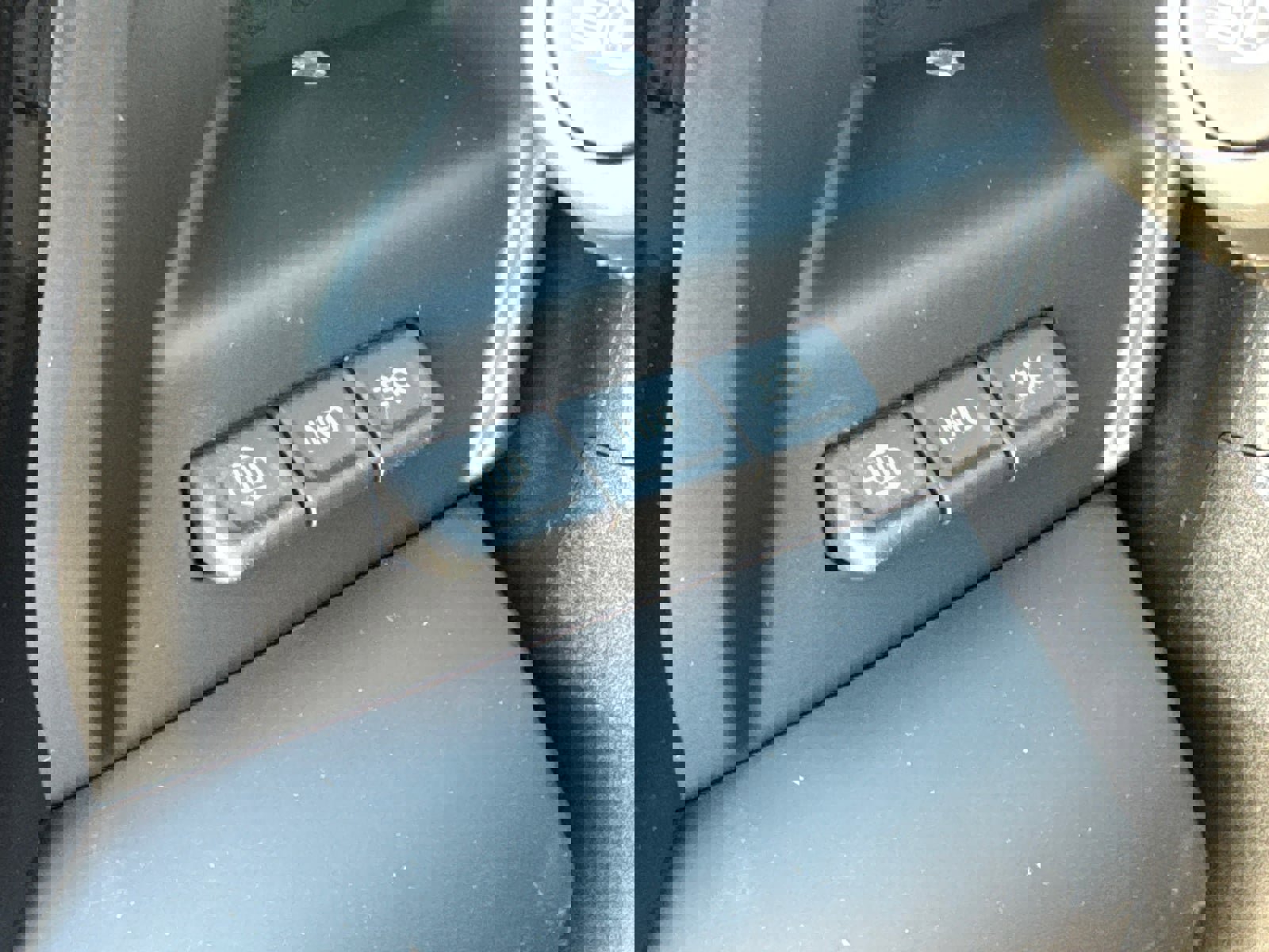 New 2026 GMC Sierra 3500 Denali Ultimate w/ LPO, Black Badging Package image 28