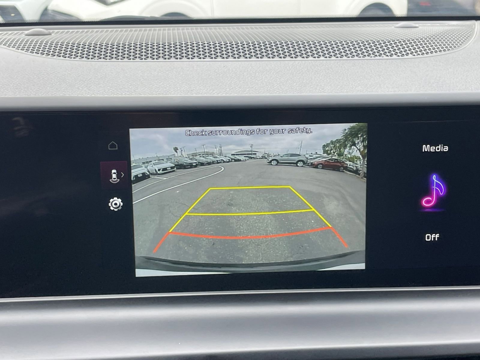 Used 2025 Kia Seltos S image 25