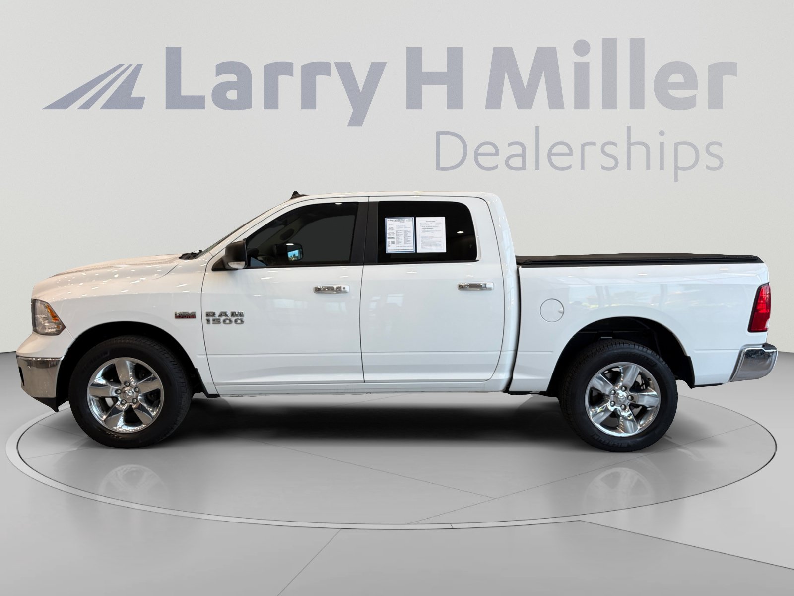 Used 2017 RAM 1500 Big Horn AWD/4WD image 2