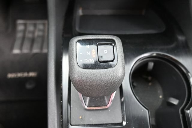 Used 2024 Nissan Rogue S AWD/4WD image 27